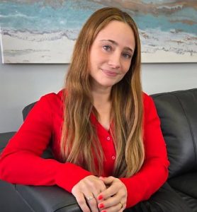 Elena Velaochaga MSW-I PMH-C